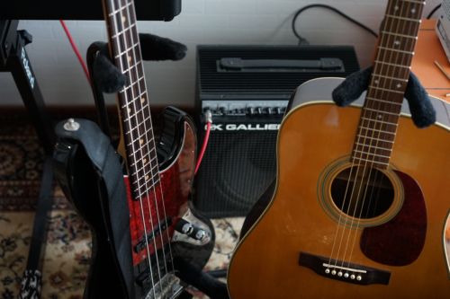 初心者用 簡単に弾けるギター弾き語りの曲の紹介 10選